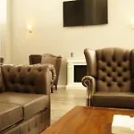 Main Street - Old Town Apartment *