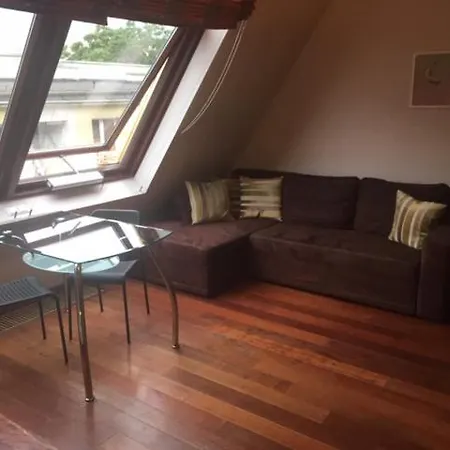 Main Street - Old Town Apartment